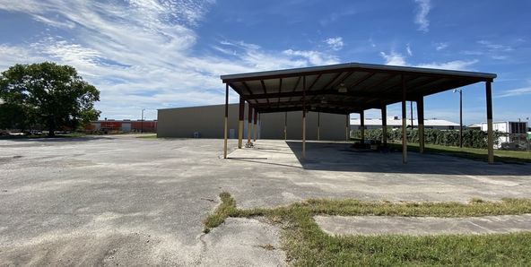 Industrial For Sale: 5655 S Interstate 35, New Braunfels, TX 78132